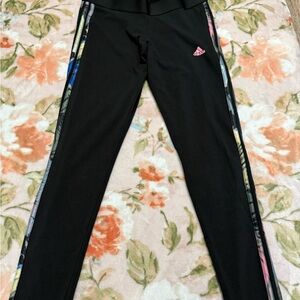 Women’s size L Adidas leggings